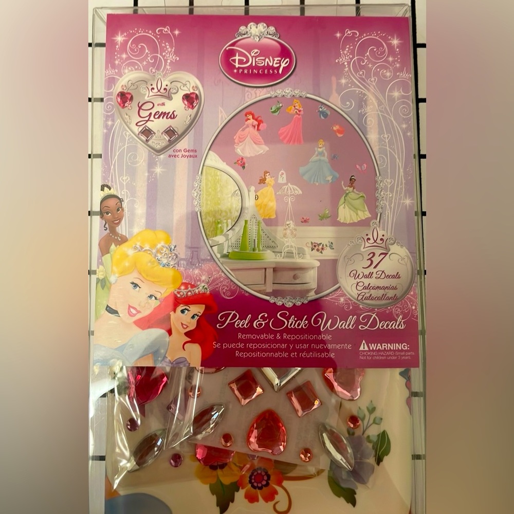 Disney Princesses Peel and Stick Wall Decals With Gems! New in Box, 37 count!